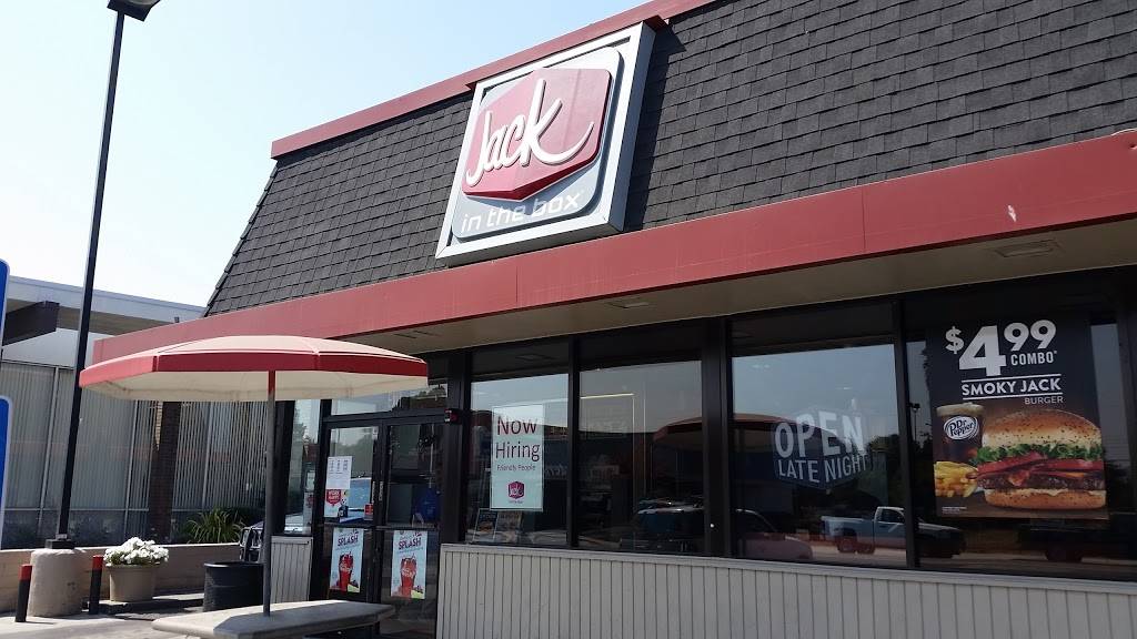 Jack in the Box | restaurant | 7895 Monterey Rd, Gilroy, CA 95020, USA | 4088482395 OR +1 408-848-2395