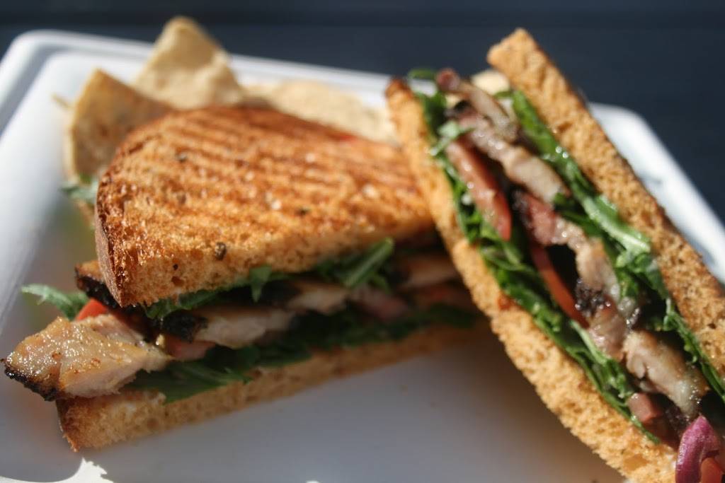 Sparks BBQ, Traverse City | restaurant | 201 E Front St, Traverse City, MI 49684, USA | 2316337800 OR +1 231-633-7800