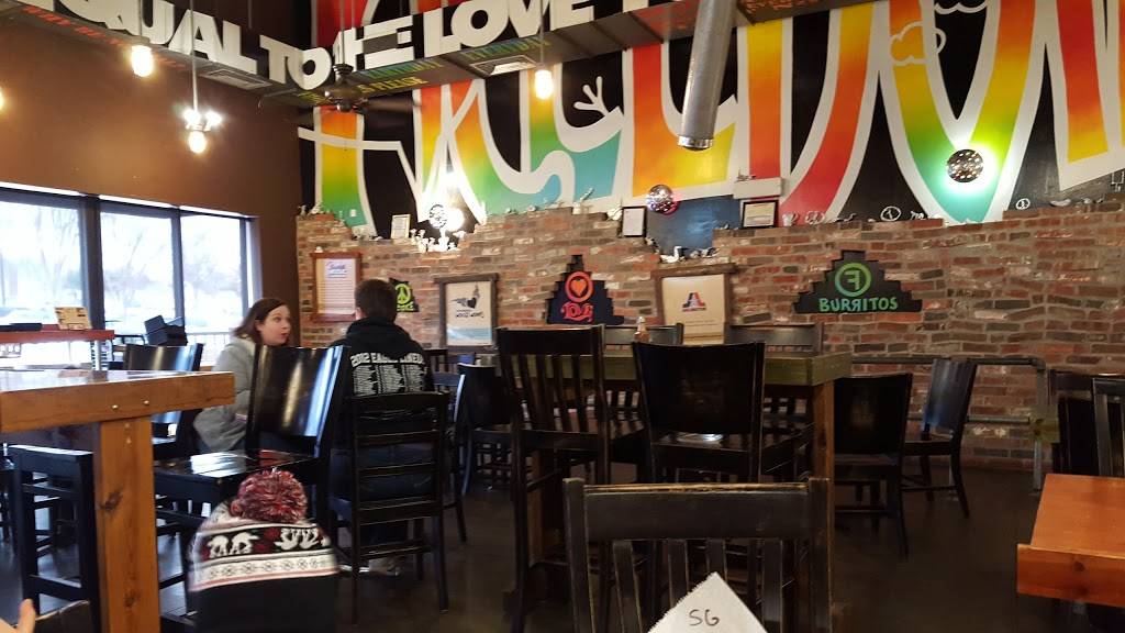 Freebirds World Burrito | restaurant | 4000 Arlington Highlands Blvd #121, Arlington, TX 76018, USA | 8174685300 OR +1 817-468-5300