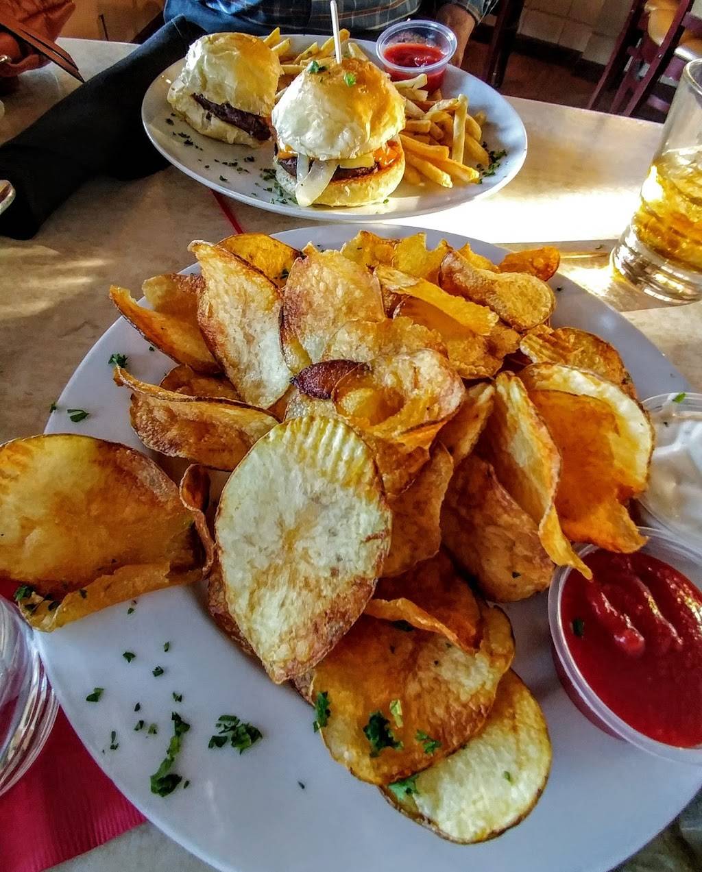 Petes hideaway | restaurant | 665 S Palm Canyon Dr, Palm Springs, CA 92264, USA | 7603226500 OR +1 760-322-6500