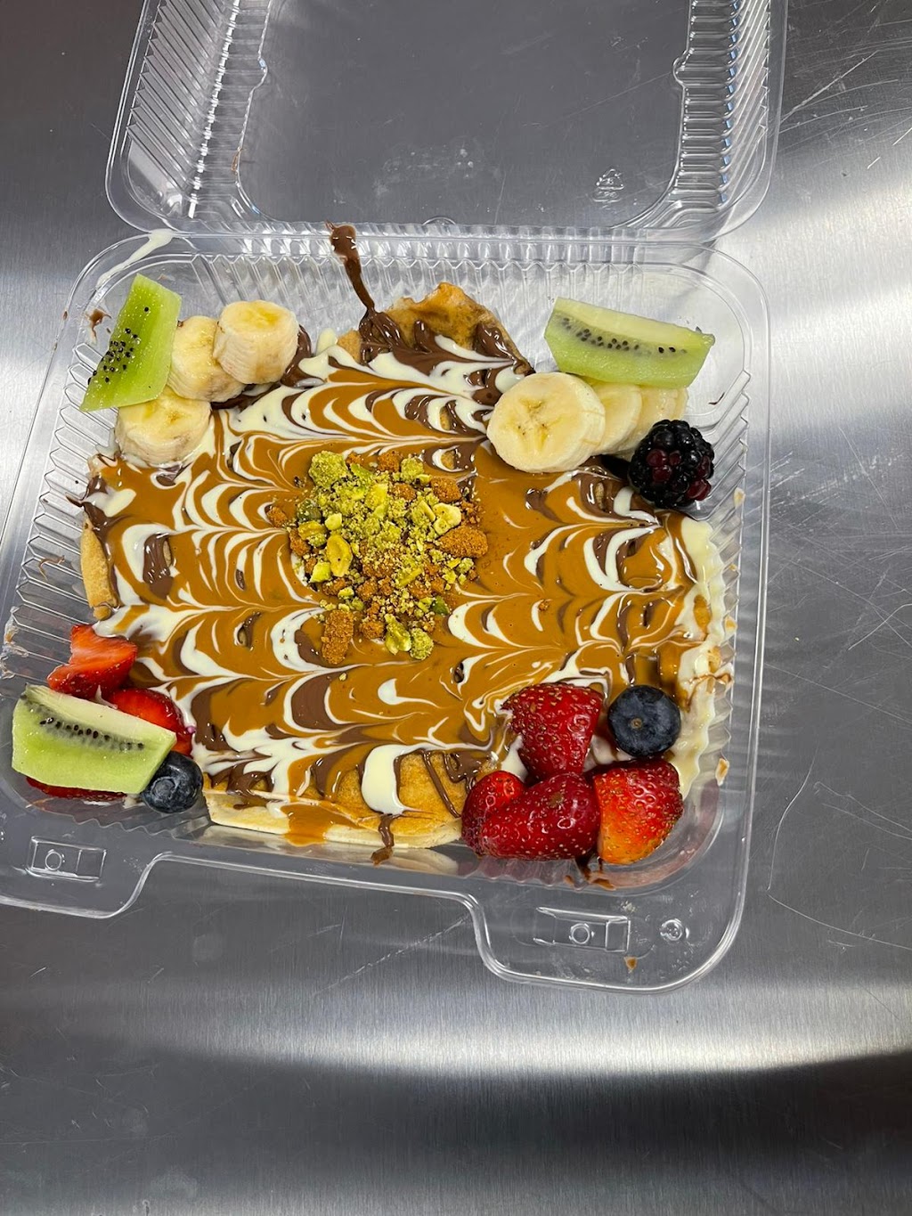 Mr Waffles & Crepes | restaurant | 520 Wilkes Dr #8, Green River, WY 82935, USA | 3072098843 OR +1 307-209-8843