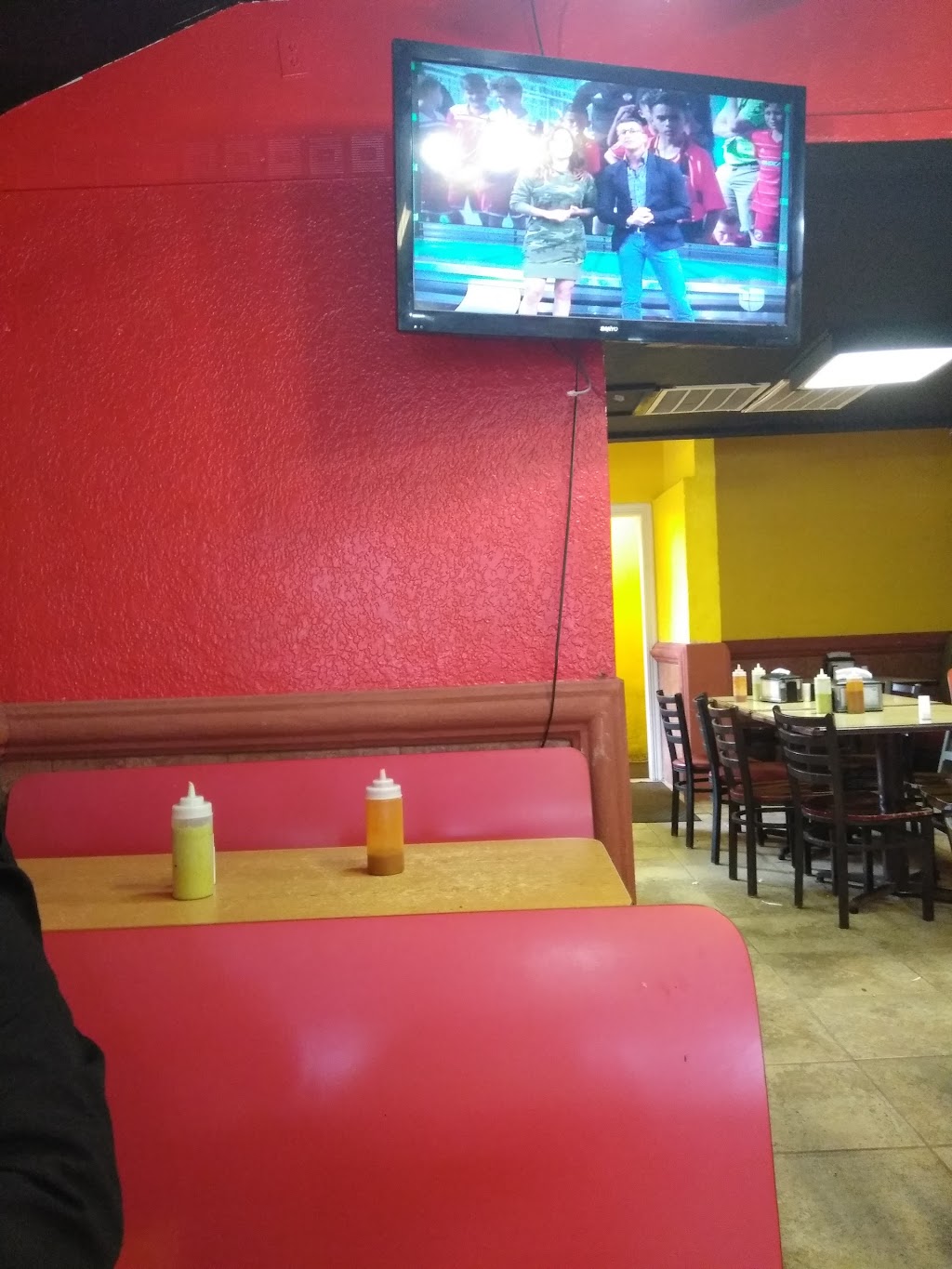 Taqueria De Jalisco | restaurant | 5914 FM 1015, Mercedes, TX 78570, USA | 9565651746 OR +1 956-565-1746