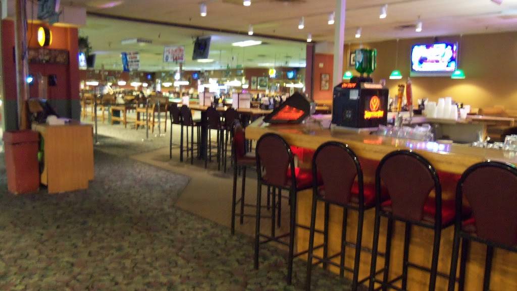 Shooters Billiard Club & Pub | meal takeaway | 1934 State Hwy 13, Burnsville, MN 55337, USA | 9528941100 OR +1 952-894-1100