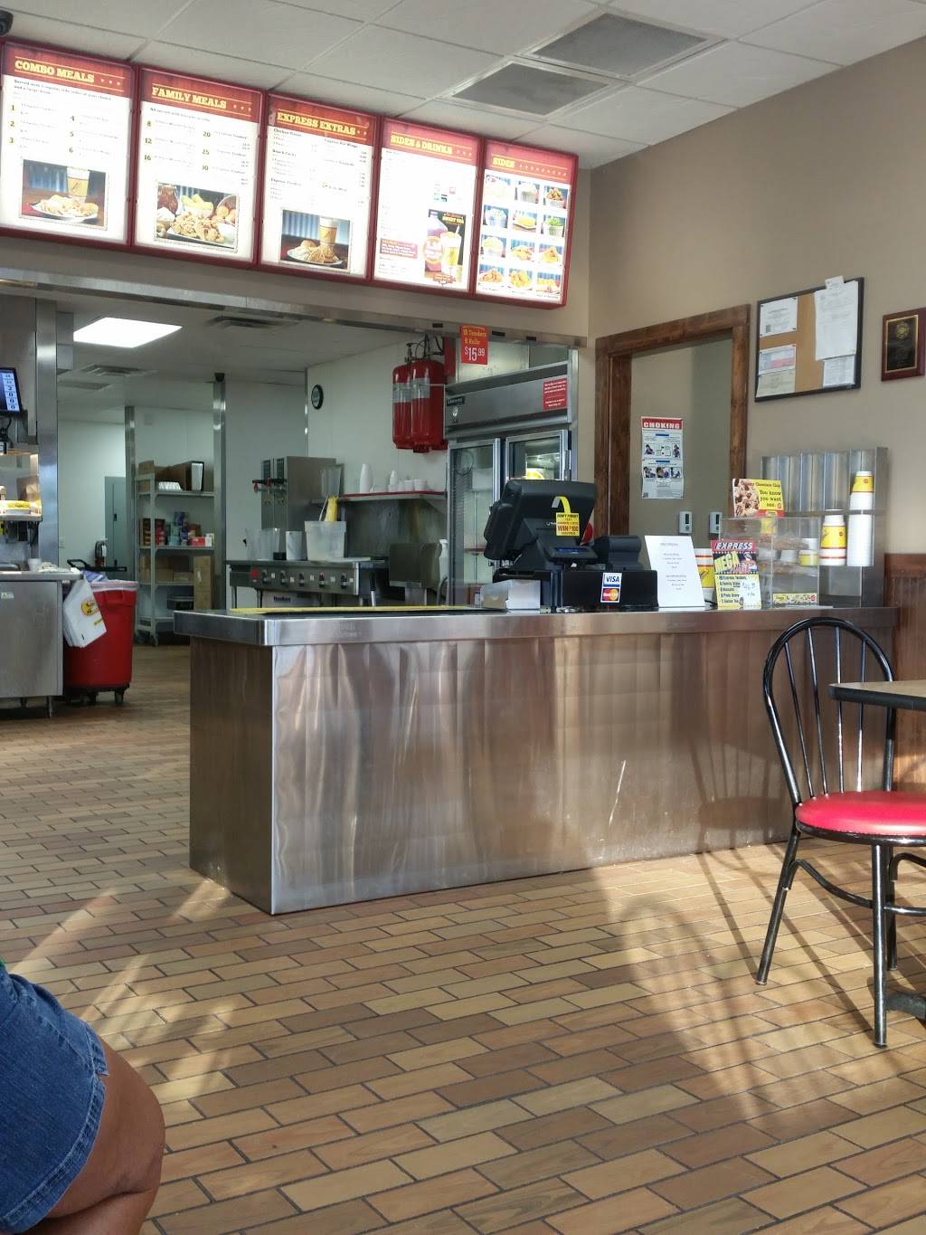 Chicken Express Blanco | restaurant | 1138 US-281, Blanco, TX 78606, USA | 8308333228 OR +1 830-833-3228