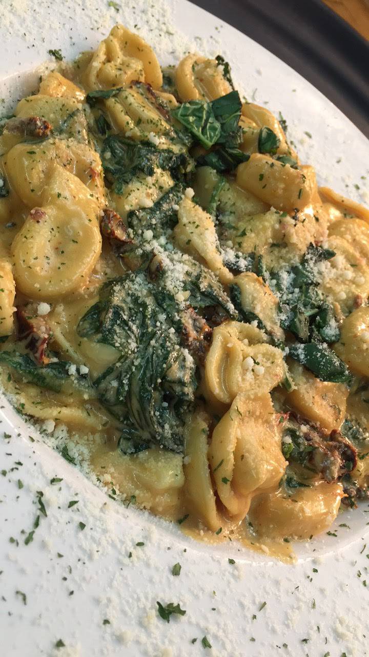 Adams Country Club | restaurant | 10700 US-11, Adams, NY 13605, USA | 3152324842 OR +1 315-232-4842