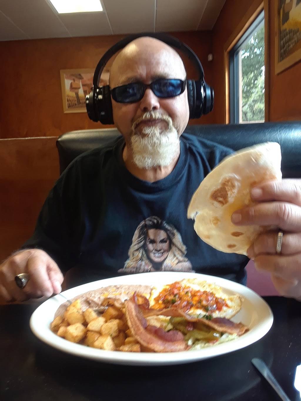 Marcos. Restaurant | restaurant | 3612 Pioneer Rd, Mesquite, TX 75181, USA | 4692917343 OR +1 469-291-7343