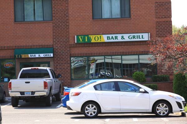 VIVO! Bar & Grill | restaurant | 42 Lake Ave Ext, Danbury, CT 06811, USA | 2037912202 OR +1 203-791-2202