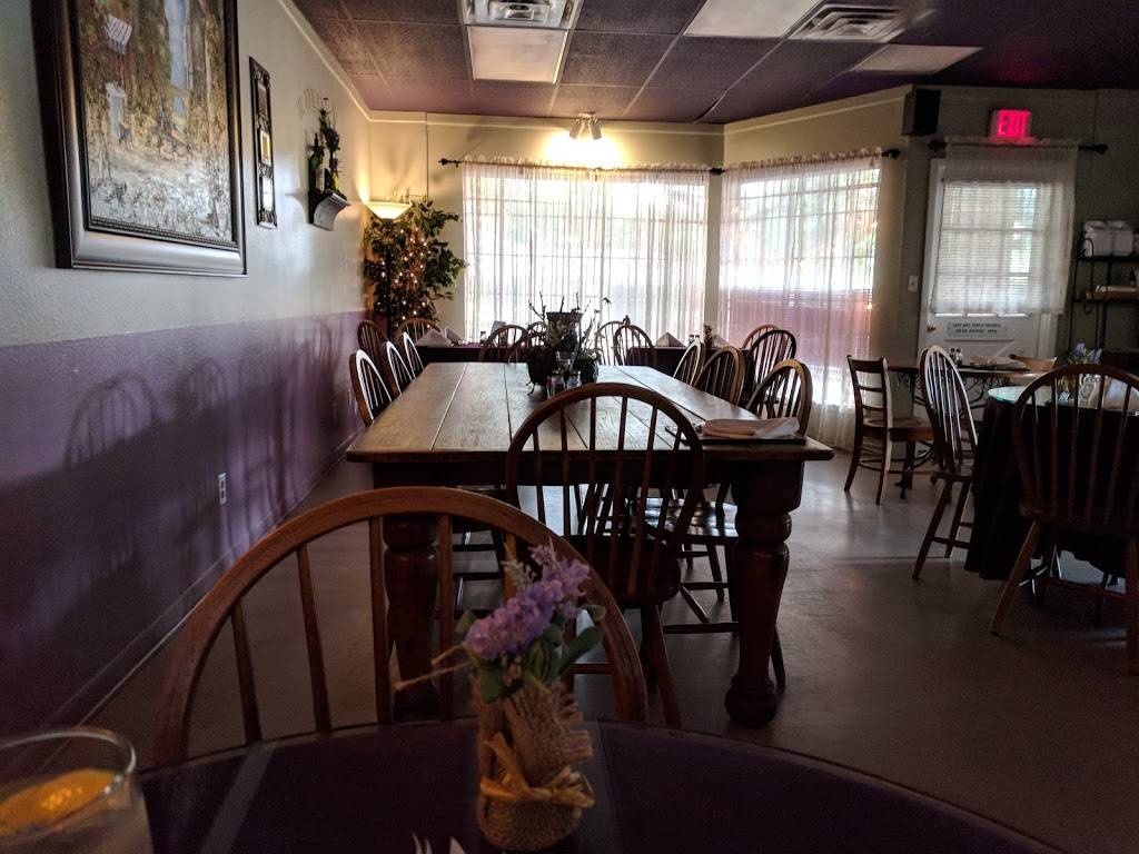 Purple Turnip | restaurant | 104 N Pendell Ave, Cleburne, TX 76033, USA | 8175586927 OR +1 817-558-6927