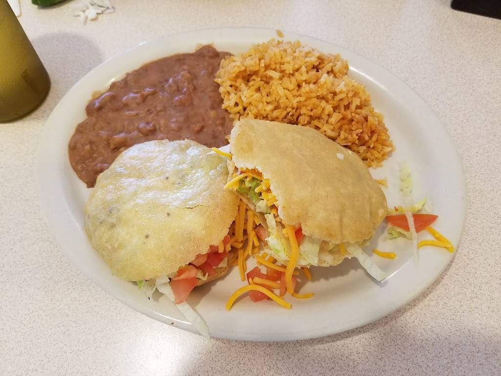 El Mariachi Loco | restaurant | 610 Isom Rd, San Antonio, TX 78216, USA | 2109790457 OR +1 210-979-0457