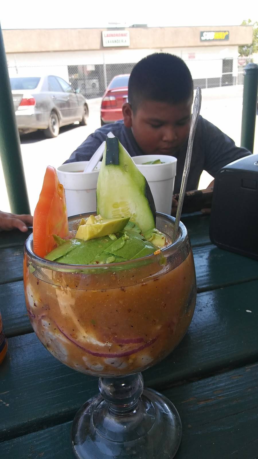 Subway | restaurant | 2135 E California Ave, Bakersfield, CA 93307, USA | 6616332255 OR +1 661-633-2255