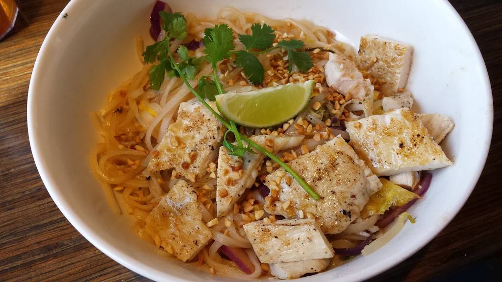 Noodles and Company | restaurant | 8926 J M Keynes Dr, Charlotte, NC 28262, USA | 7045490188 OR +1 704-549-0188