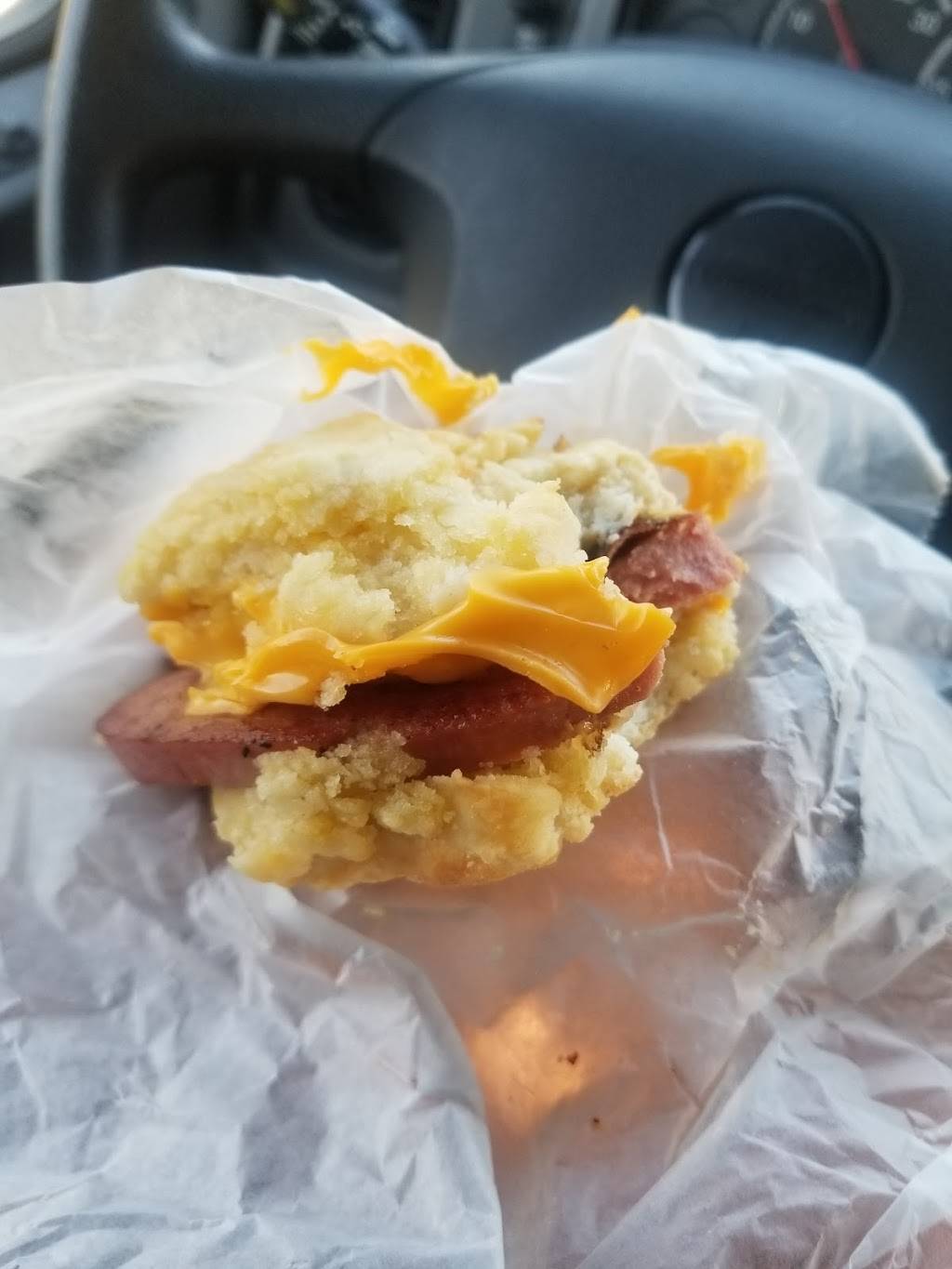 One Stop Market | restaurant | 7990 Old Nashville Hwy, McMinnville, TN 37110, USA | 9319393345 OR +1 931-939-3345