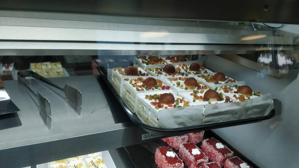 Hyderabad House Castleton | bakery | 8540 Castleton Corner Dr, Indianapolis, IN 46250, USA | 3174368113 OR +1 317-436-8113