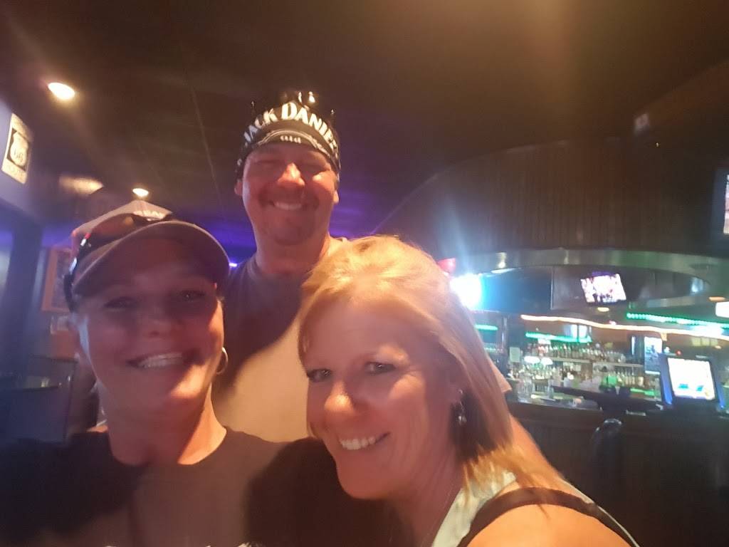 Daryls Place | restaurant | 3330 Avenue A, Santa Fe, TX 77510, USA | 4093169073 OR +1 409-316-9073