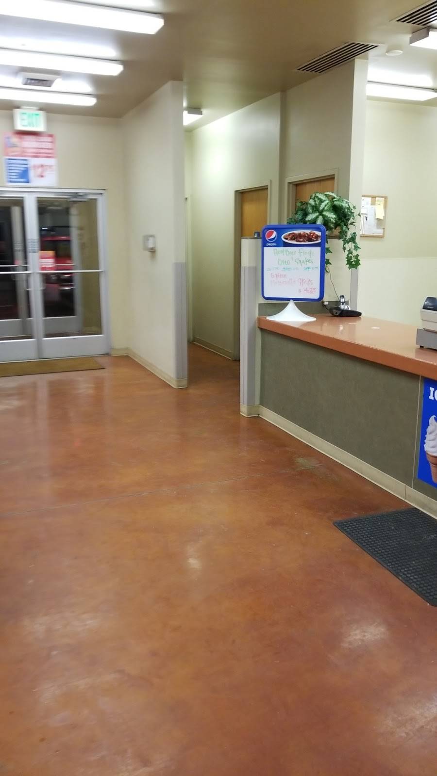 Jumbo Burgers | restaurant | 1775 W 2700 N, Ogden, UT 84404, USA | 8017370895 OR +1 801-737-0895