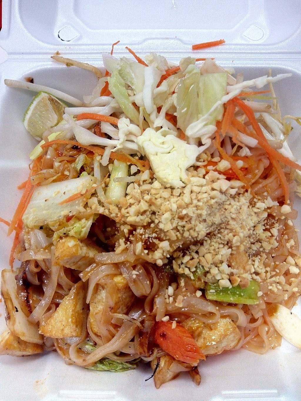 Thai Castle | restaurant | 2445 E 65th St, Indianapolis, IN 46220, USA | 3173620544 OR +1 317-362-0544