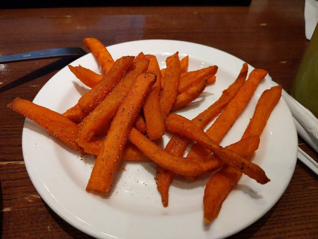 TGI Fridays | restaurant | 80 SW 84th Ave, Plantation, FL 33324, USA | 9544725560 OR +1 954-472-5560