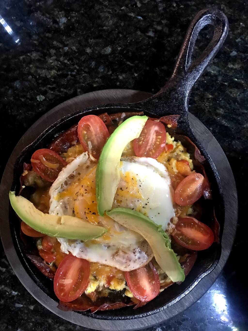 Avalon Food & Spirits | restaurant | 10307 S Roberts Rd, Palos Hills, IL 60465, USA | 7082336400 OR +1 708-233-6400