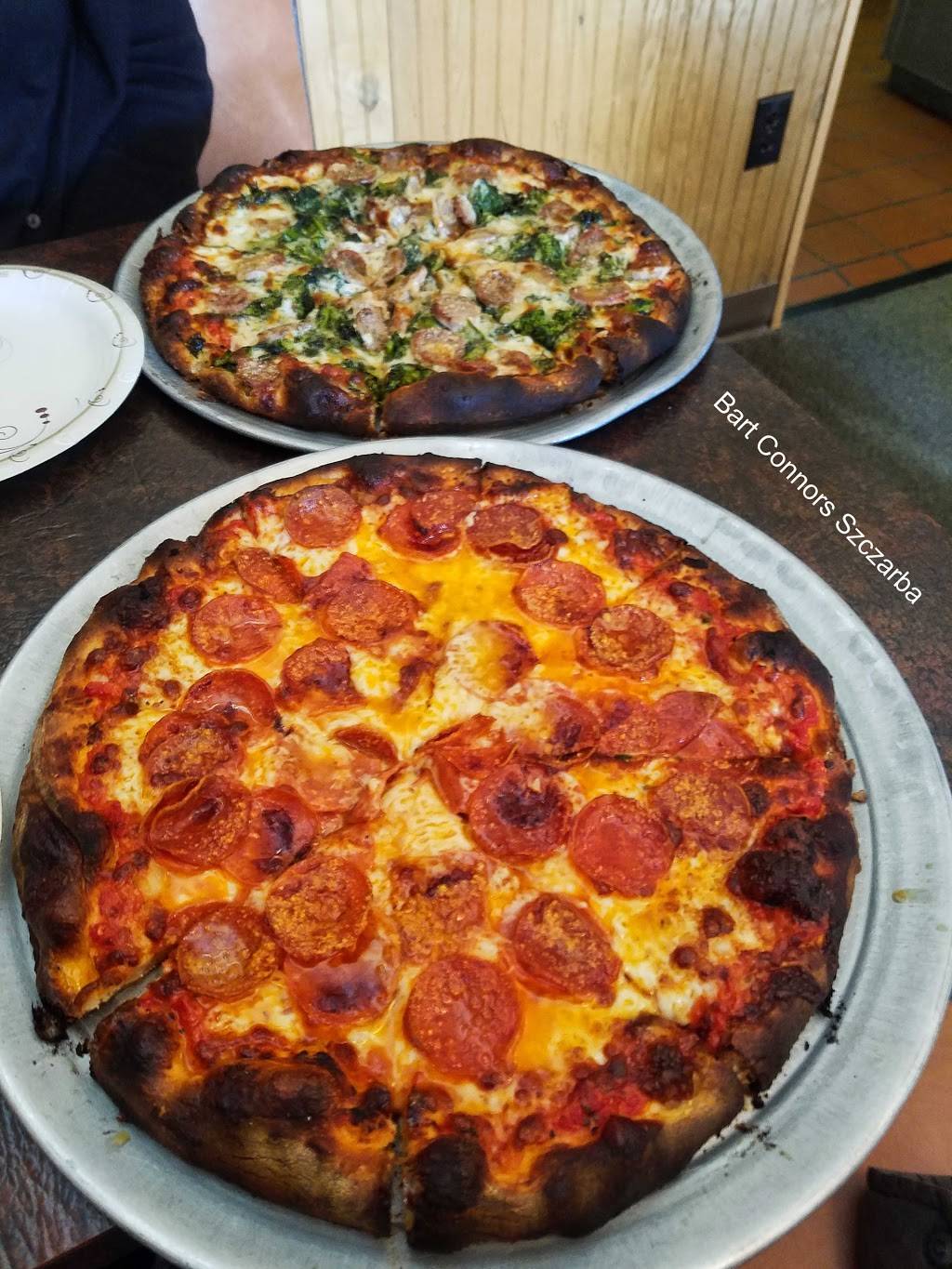 Ernies Pizzeria | restaurant | 1279 Whalley Ave, New Haven, CT 06515, USA | 2033873362 OR +1 203-387-3362