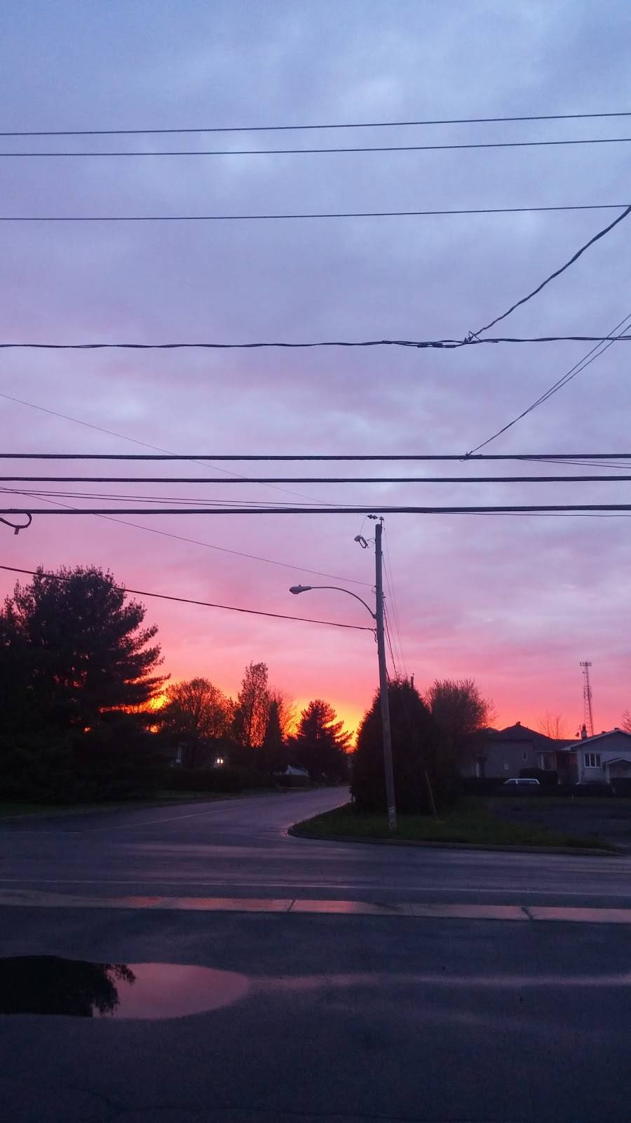 Restaurant Chez T-Yvon Patates | restaurant | 596 Rue Principale, Saint-Amable, QC J0L 1N0, Canada | 4506490381 OR +1 450-649-0381