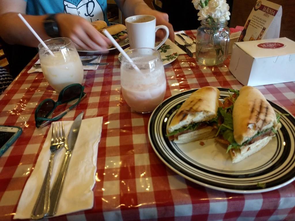 Marias Bakery | bakery | 410 Sheridan Rd, Highwood, IL 60040, USA | 8472660811 OR +1 847-266-0811