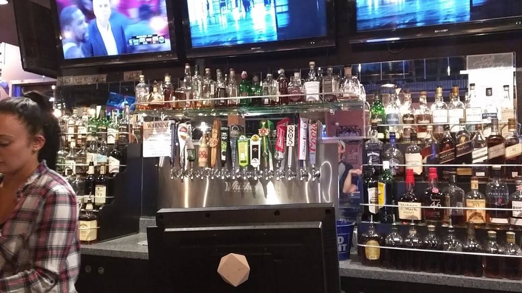 Whiskey Barrel Saloon | restaurant | 12055 Mariposa Rd, Hesperia, CA 92345, USA | 7602441115 OR +1 760-244-1115