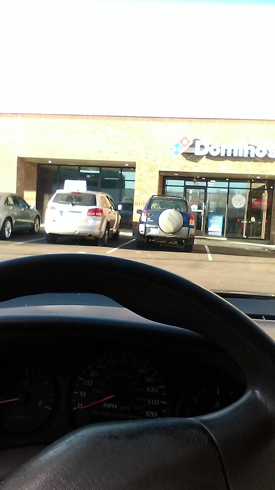 Dominos Pizza | meal delivery | 4230 Elvis Presley Blvd Suite #111, Memphis, TN 38116, USA | 9012179999 OR +1 901-217-9999