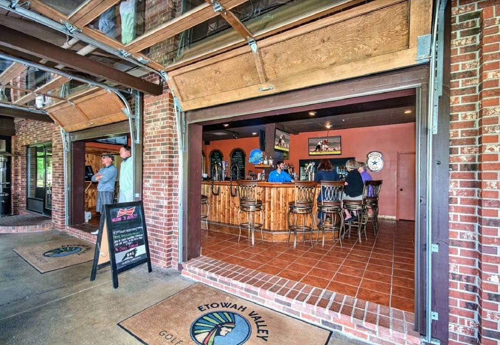 Zekes Greenside Tavern | restaurant | 470 Brickyard Rd, Etowah, NC 28729, USA | 8288917022 OR +1 828-891-7022