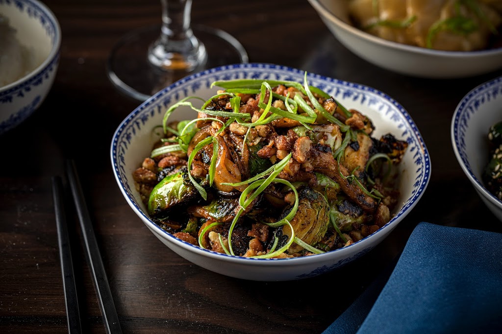 Chef’s Special Cocktail Bar | meal takeaway | 2165 N Western Ave, Chicago, IL 60647, USA | 7736665143 OR +1 773-666-5143