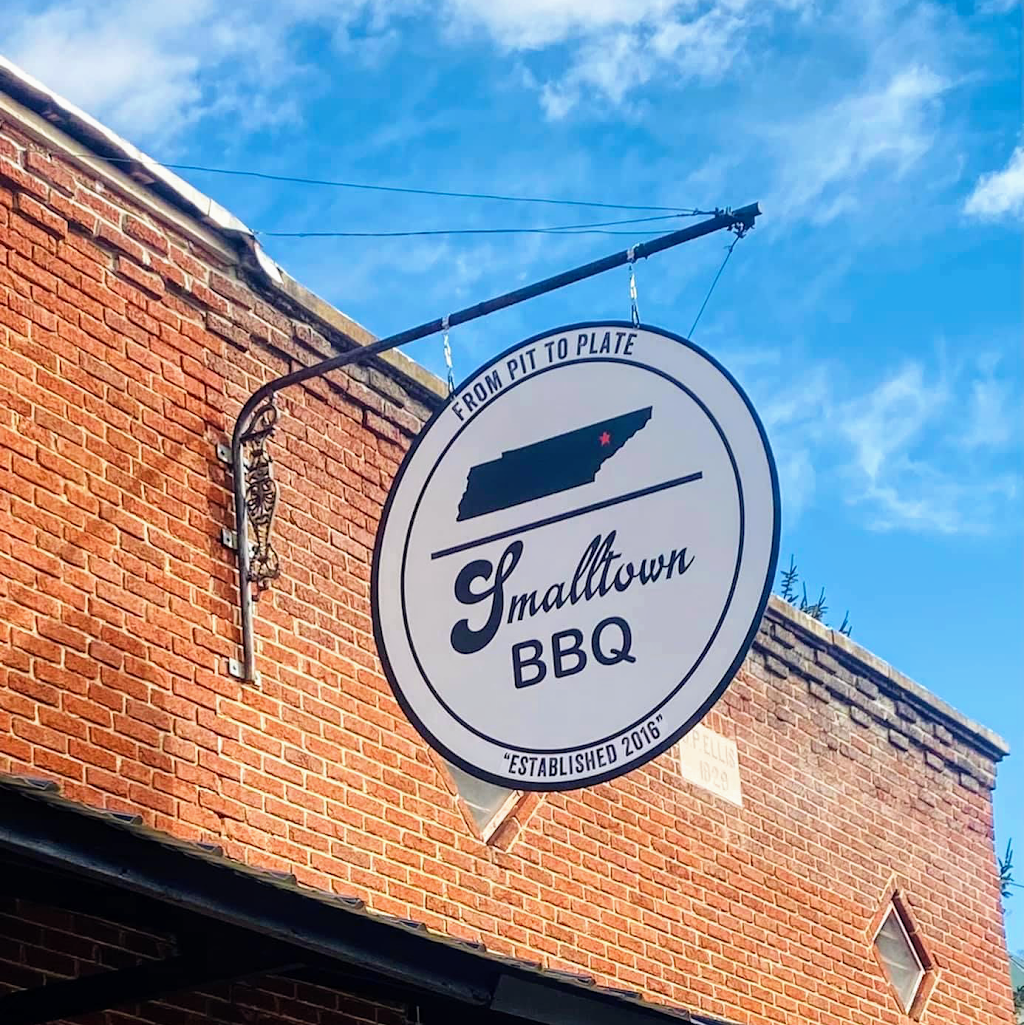 Small Town BBQ | restaurant | 110 W College Ave, Friendsville, TN 37737, USA | 8652685162 OR +1 865-268-5162