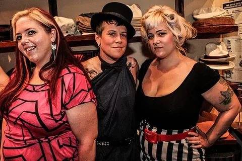 Shannonigans Brew and Spirits | restaurant | 3245 Indian King Ct, Waldorf, MD 20602, USA | 3016798403 OR +1 301-679-8403