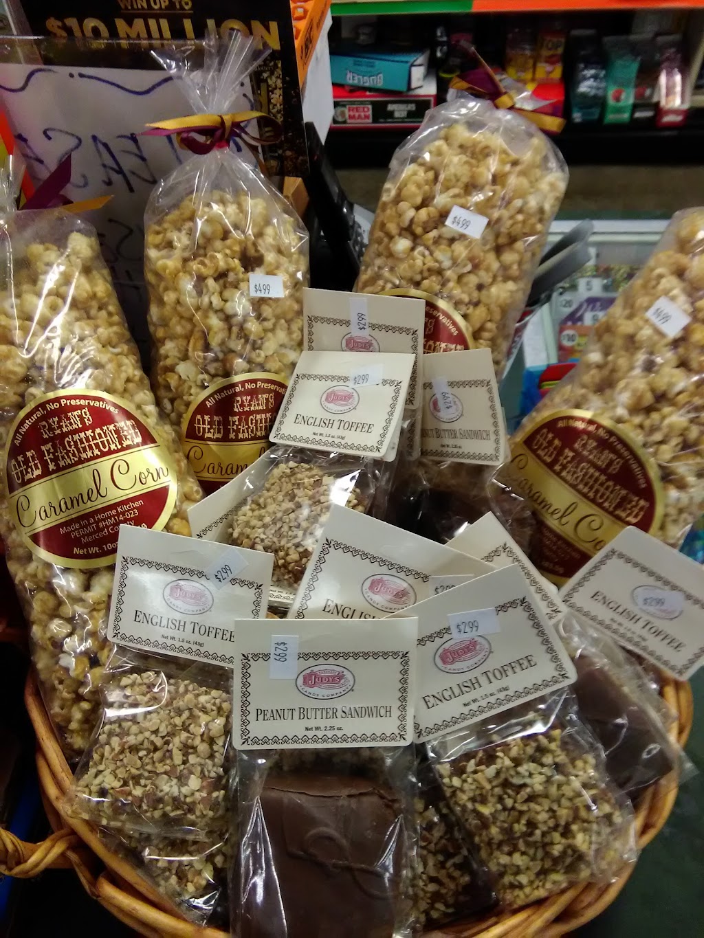 Sam’s Market | restaurant | 5290 Aero Dr, Santa Rosa, CA 95403, USA | 7075755018 OR +1 707-575-5018