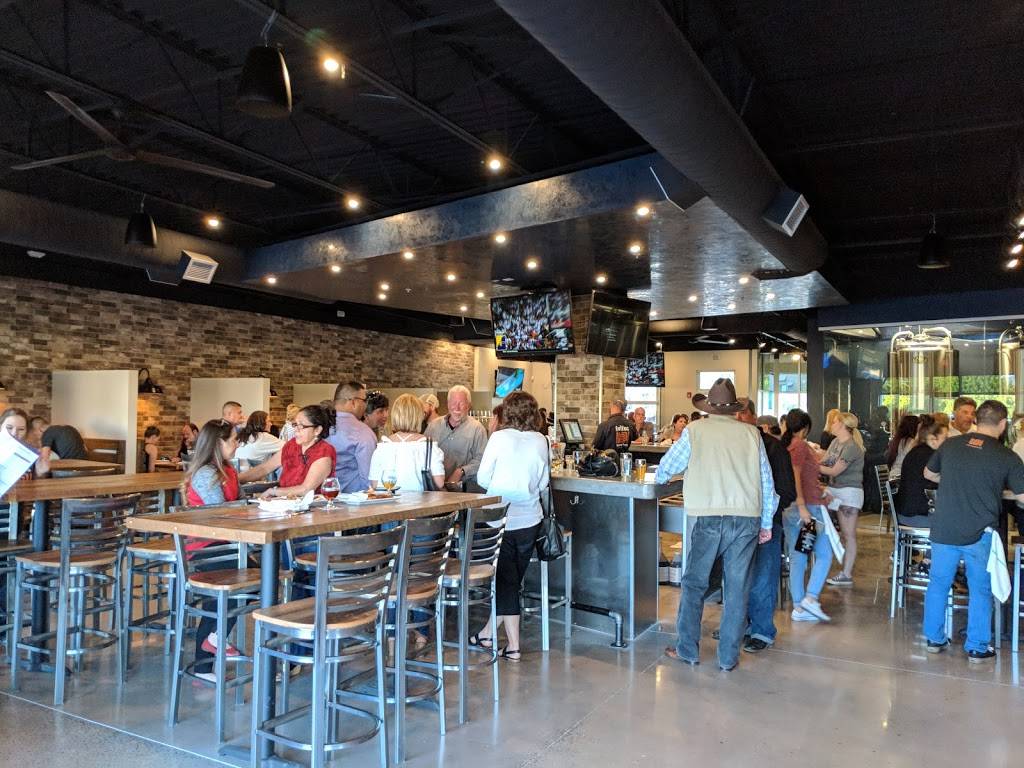 Toltec Brewing | restaurant | 10250 Cottonwood Park NW, Albuquerque, NM 87114, USA | 5058901455 OR +1 505-890-1455