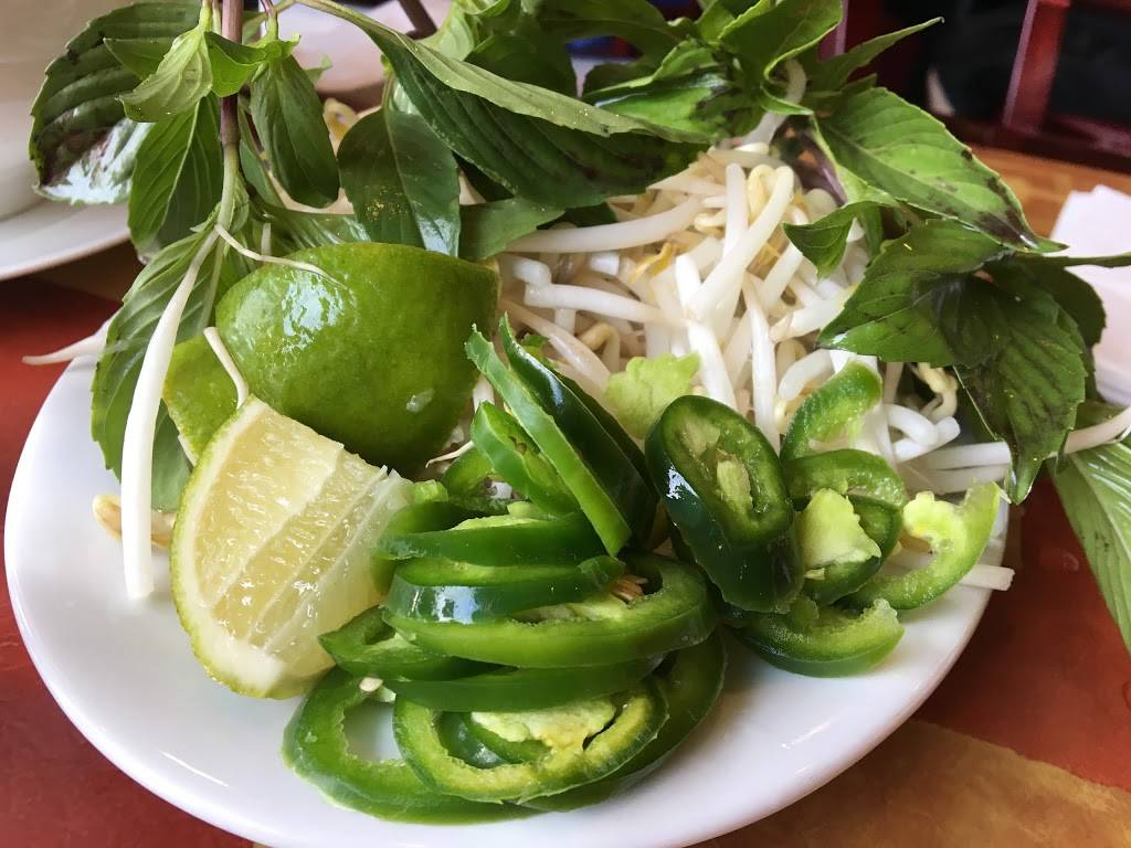 Pho Nom Nom | restaurant | 842 Rockville Pike, Rockville, MD 20852, USA | 3016100232 OR +1 301-610-0232