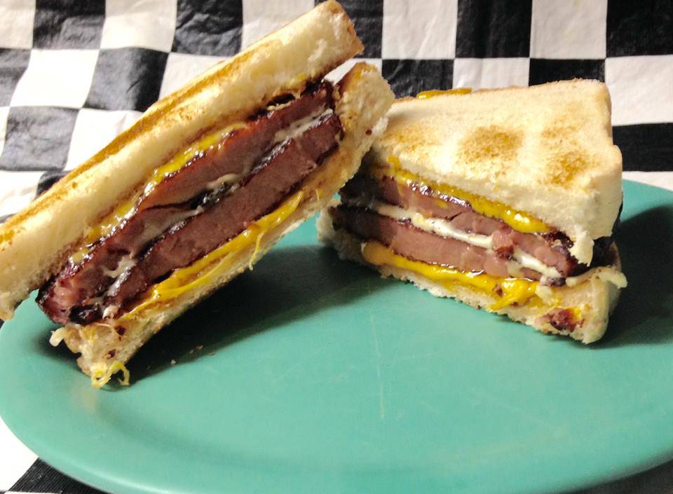 Checkers tavern & eatery | restaurant | 3120 6th St SW #4010, Cedar Rapids, IA 52404, USA | 3193649927 OR +1 319-364-9927