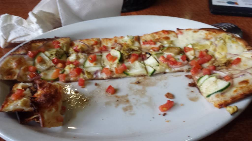 Oggis Pizza & Brewing Co | restaurant | bldg d, 19201 Bear Valley Rd bldg d, Apple Valley, CA 92308, USA | 7602408977 OR +1 760-240-8977