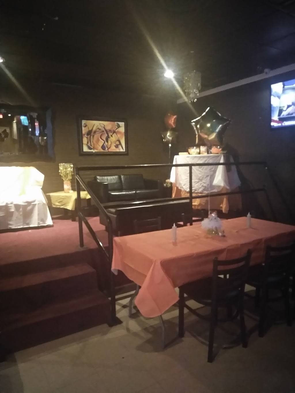 Hangar Club | restaurant | 6410 Old Branch Ave, Camp Springs, MD 20748, USA | 3014496970 OR +1 301-449-6970