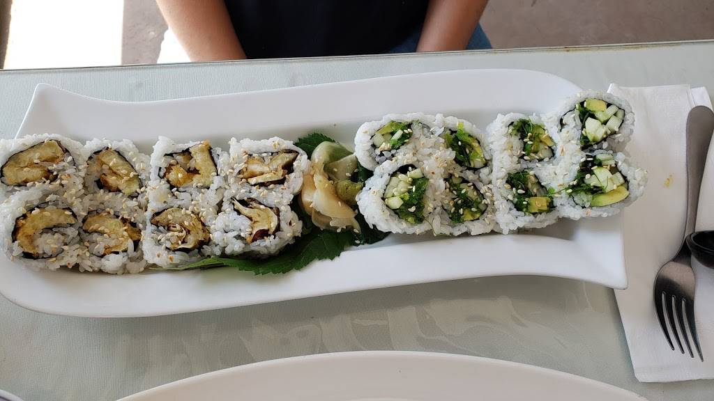 Oishi Asian Cafe | restaurant | 1221 23rd St SE #140, Salem, OR 97302, USA | 5033397613 OR +1 503-339-7613