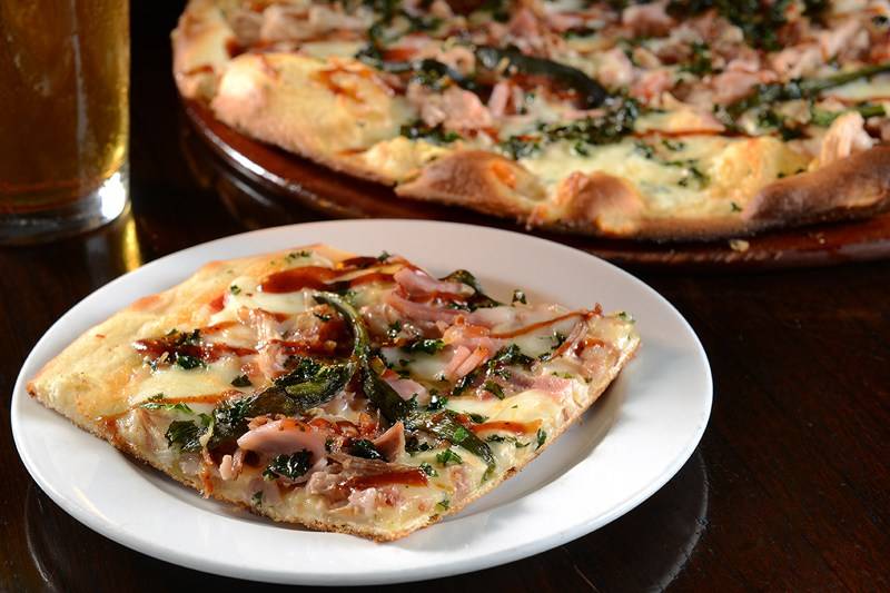 Barleys Kitchen + Tap | restaurant | 11924 W 119th St, Overland Park, KS 66213, USA | 9136634099 OR +1 913-663-4099