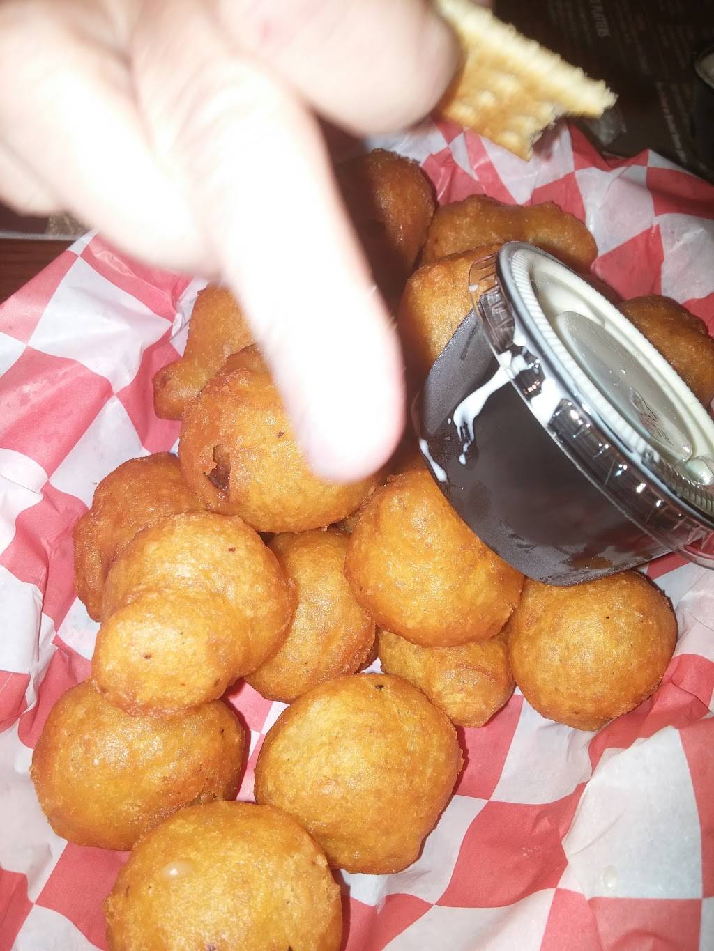 Blackbeards B & B Bar-B-Que | restaurant | 2209 N Slappey Blvd, Albany, GA 31701, USA | 2298786369 OR +1 229-878-6369