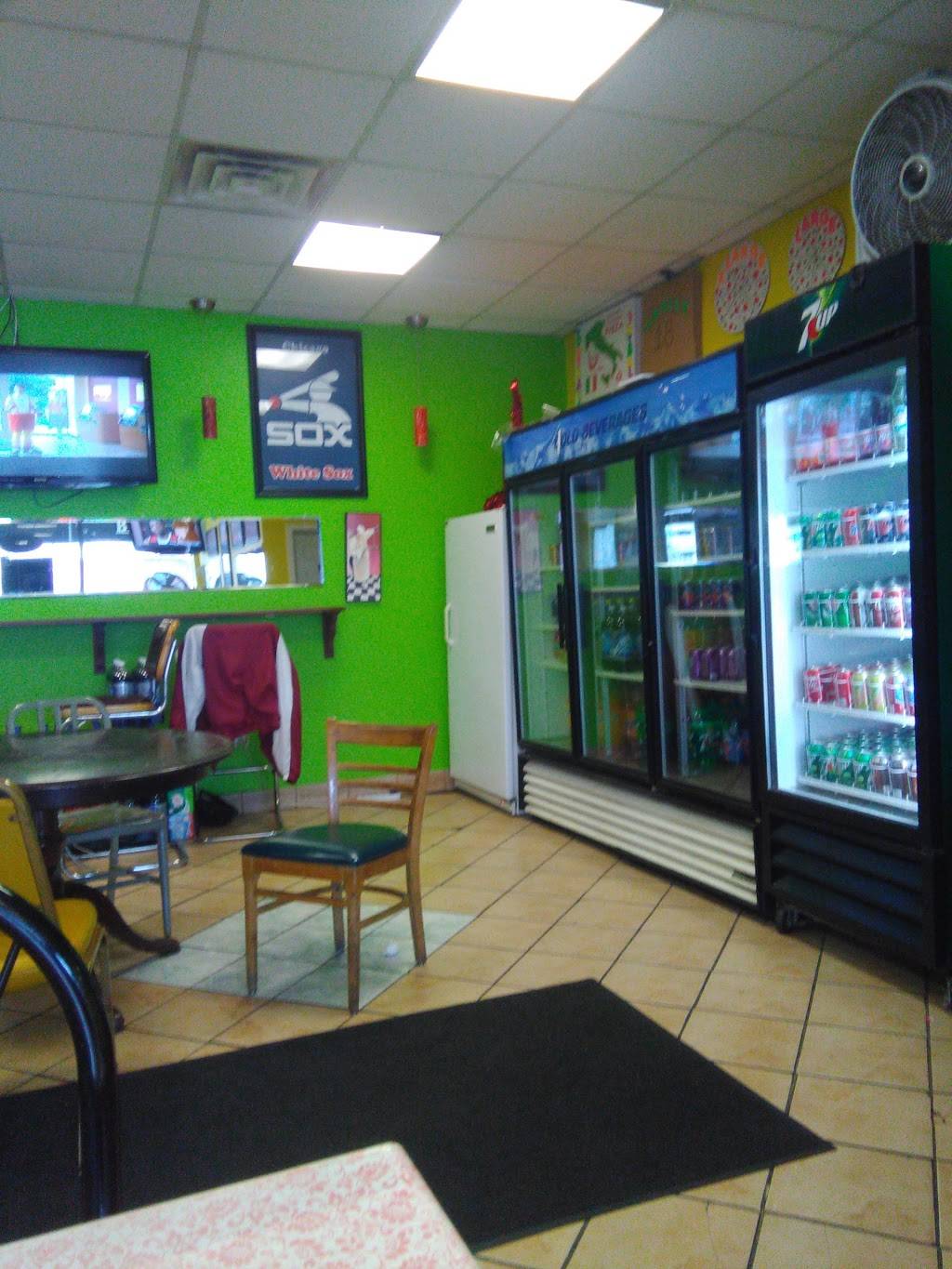 Bella Vita Pizzeria | restaurant | 3737 W Grand Ave, Chicago, IL 60651, USA | 7736382332 OR +1 773-638-2332