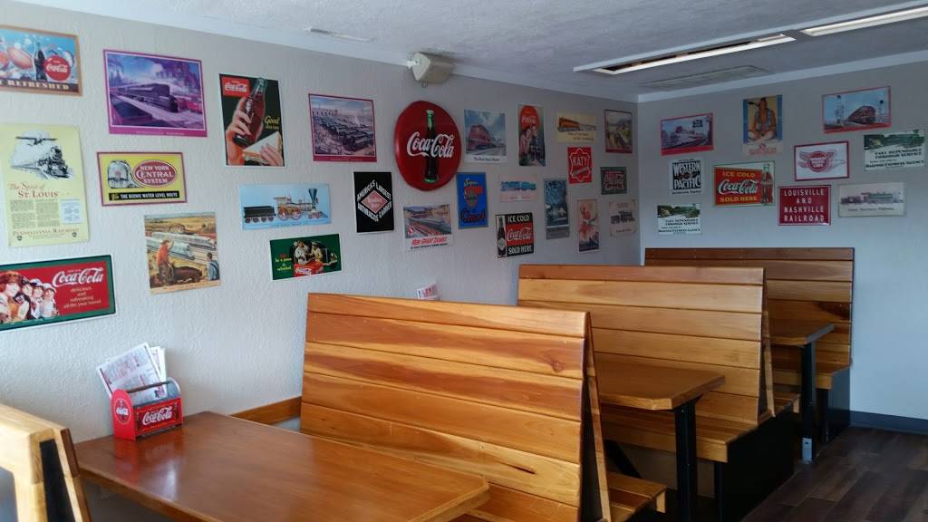 Timmys Pizza & BBQ | restaurant | 105 N Randolph St, Garrett, IN 46738, USA | 2603576666 OR +1 260-357-6666