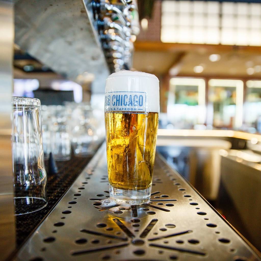 Old Chicago Pizza and Taproom | restaurant | 3100 Dodge St, Dubuque, IA 52003, USA | 5636902040 OR +1 563-690-2040