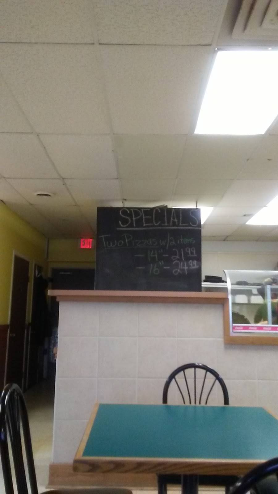 Poppa Chips Pizza | restaurant | 125 E Lansing Rd, Potterville, MI 48876, USA | 5176452222 OR +1 517-645-2222