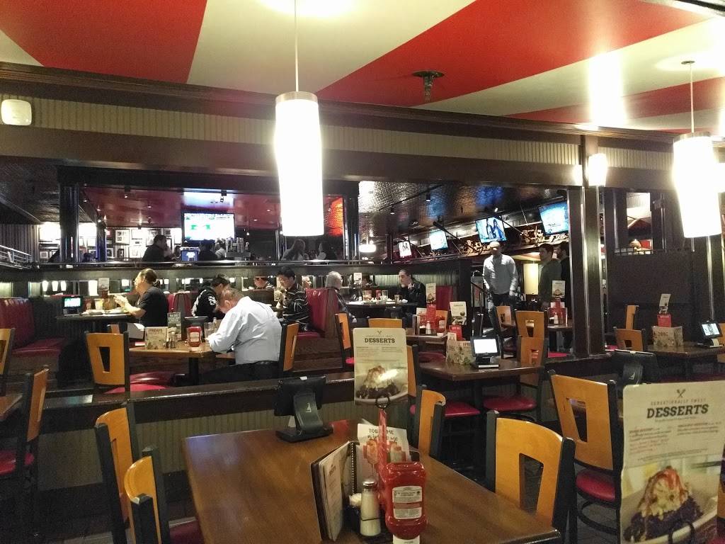 TGI Fridays | restaurant | 5919 Canoga Ave, Woodland Hills, CA 91367, USA | 8188882617 OR +1 818-888-2617