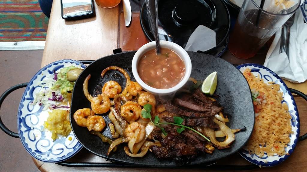 El Torito | restaurant | 22699 Oakcrest Cir, Yorba Linda, CA 92887, USA | 7149212335 OR +1 714-921-2335