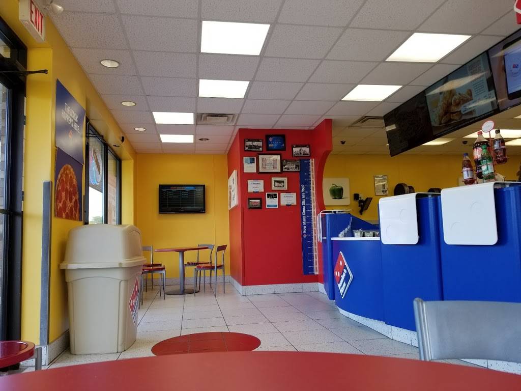 Dominos Pizza | meal delivery | 527 Broadway, Tillsonburg, ON N4G 3S8, Canada | 5196883000 OR +1 519-688-3000