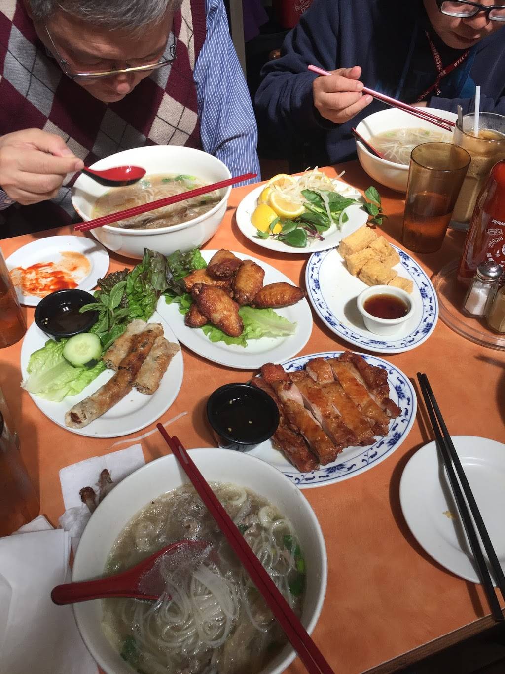 富國牛肉粉 | restaurant | 1816 Irving St, San Francisco, CA 94122, USA | 4156618869 OR +1 415-661-8869