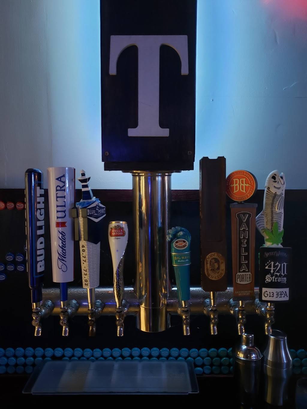 GOAT the Bar | restaurant | 786 N Apollo Blvd, Melbourne, FL 32935, USA | 3217753542 OR +1 321-775-3542