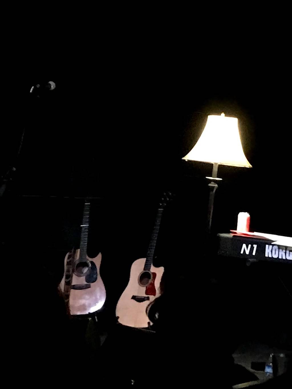 Natalies Music Hall & Kitchen | restaurant | 945 King Ave, Columbus, OH 43212, USA | 6144362625 OR +1 614-436-2625